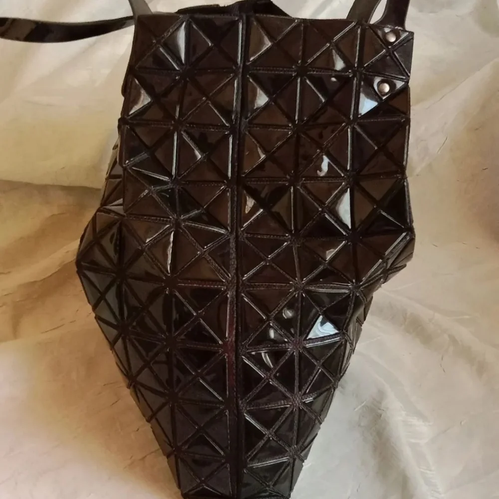 Issey Miyake Prism Tote Bag. - Picture 9 of 9